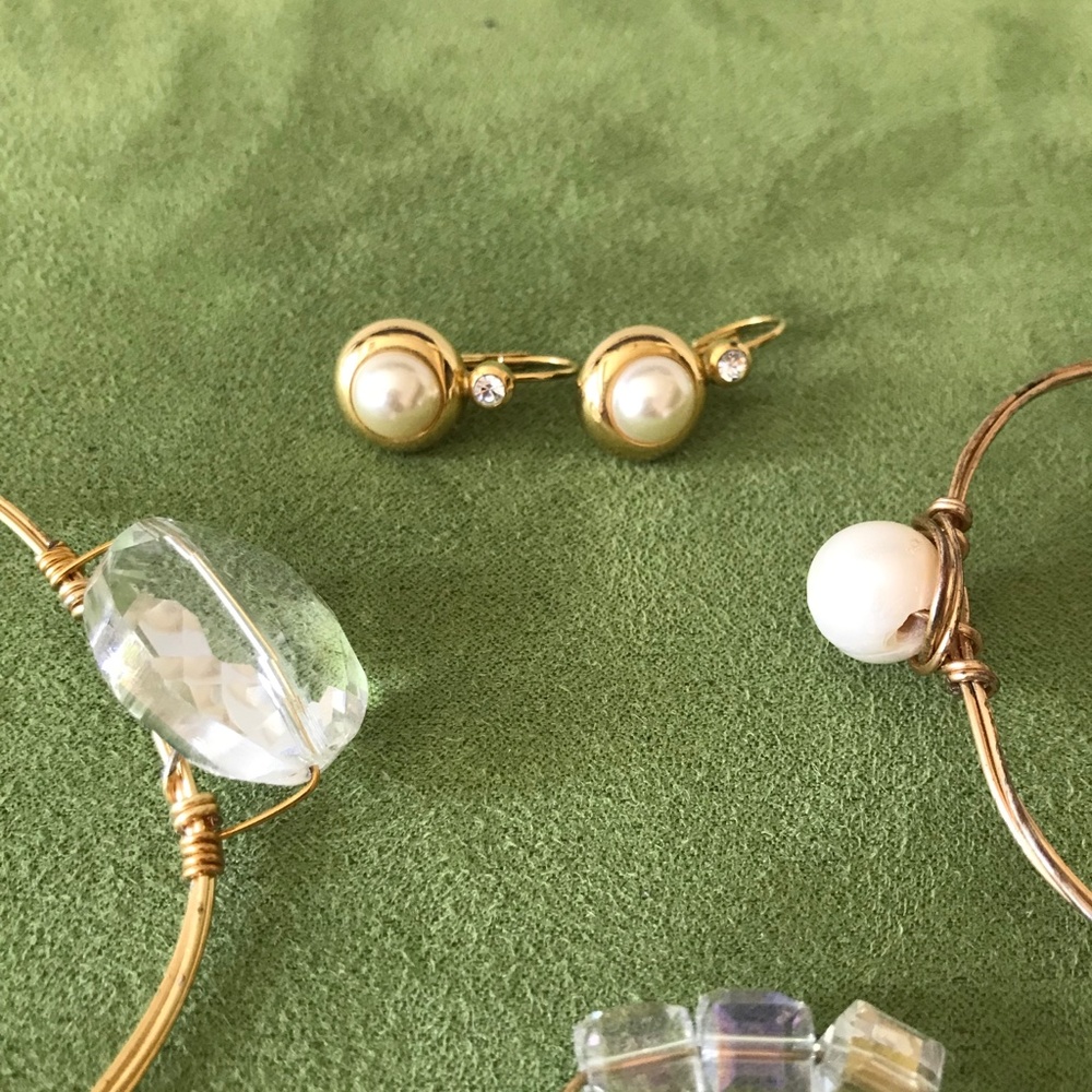 Crystal Wire Wrap Bangle/Pearl Earrings - Picture 3 of 8